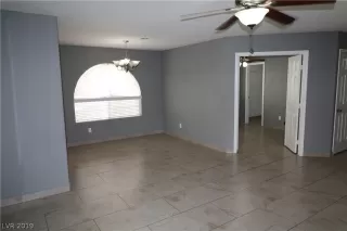 Photo #3: 2088246 Listing