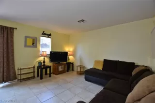 Photo #3: 2088260 Listing 