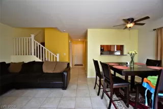 Photo #4: 2088260 Listing 