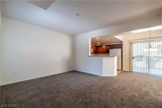 Photo #3: 2088273 Listing