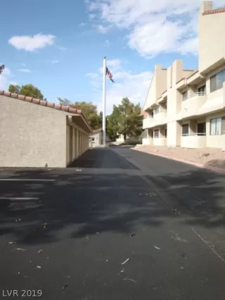 Photo #6: 2088294 Listing 