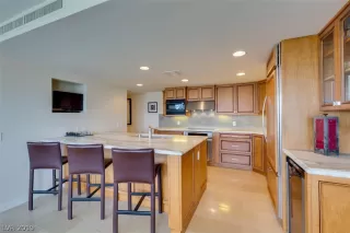 Photo #6: 2088295 Listing