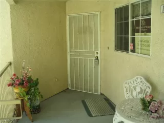 Photo #2: 2088305 Listing