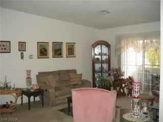 Photo #5: 2088305 Listing