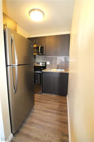 Photo #1: 2088324 Listing 