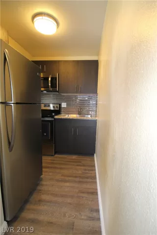 Photo #2: 2088324 Listing 