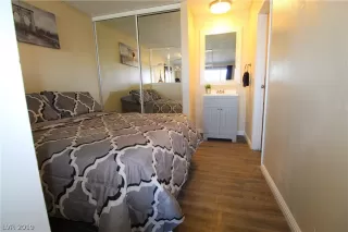 Photo #5: 2088324 Listing 