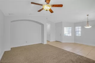 Photo #3: 2088343 Listing