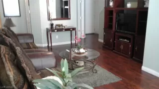 Photo #2: 2088370 Listing 