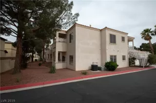 Photo #3: 2088397 Listing