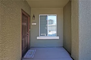 Photo #4: 2088557 Listing