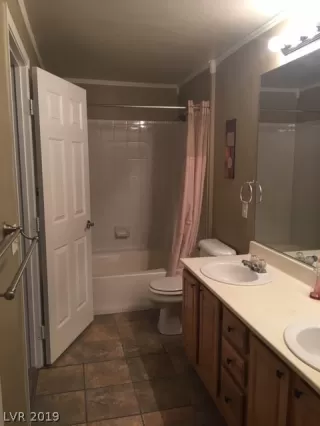 Photo #4: 2088583 Listing