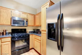 Photo #6: 2088610 Listing 