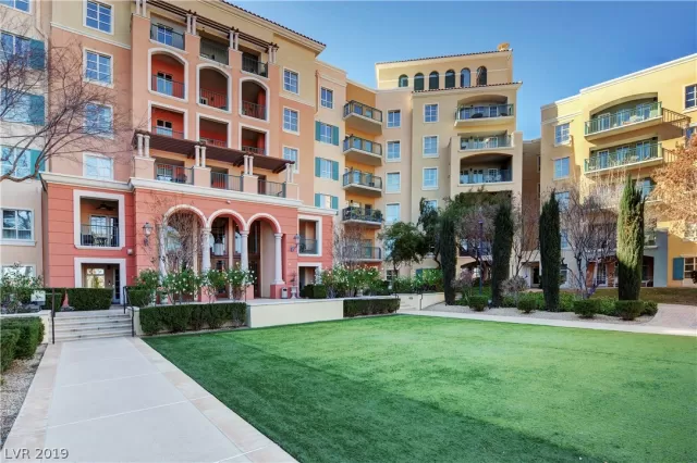 MLS: 2088612 Condo For Sale