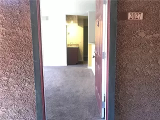 Photo #5: 2088641 Listing