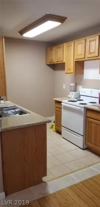 Photo #3: 2088652 Listing