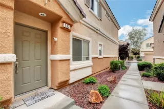 Photo #3: 2088669 Listing