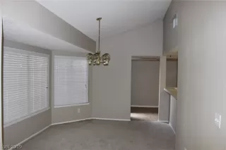 Photo #4: 2088705 Listing