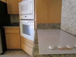 Photo #5: 2088726 Listing 