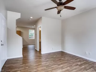 Photo #4: 2088727 Listing