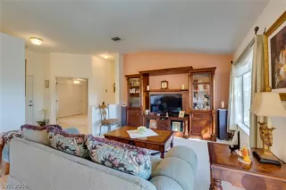 Photo #2: 2088732 Listing