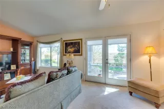 Photo #6: 2088732 Listing