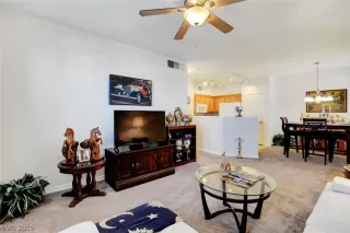 Photo #5: 2088740 Listing 