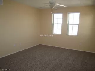 Photo #3: 2088747 Listing