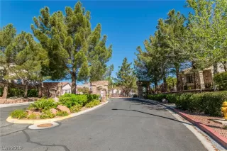 Photo #1: 2088761 Listing 