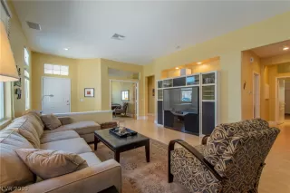 Photo #6: 2088761 Listing 