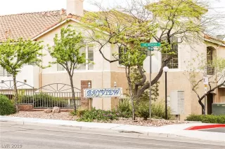 Photo #2: 2088769 Listing