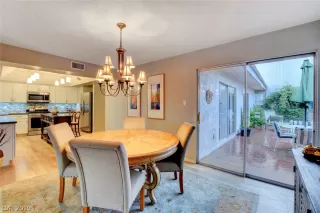 Photo #6: 2088814 Listing