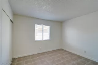 Photo #6: 2088857 Listing 