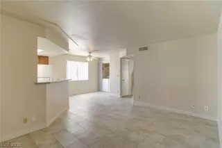 Photo #3: 2088860 Listing 