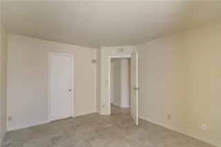 Photo #5: 2088860 Listing 