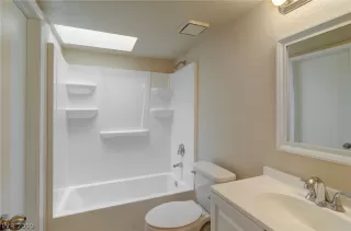 Photo #6: 2088860 Listing 