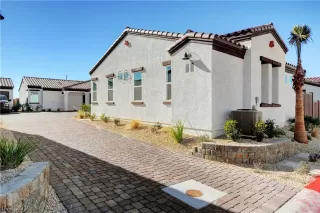 Photo #2: 2088880 Listing 