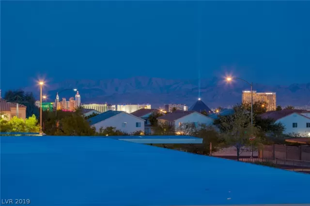 MLS: 2088893 Condo For Sale