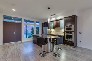 Photo #1: 2088893 Listing