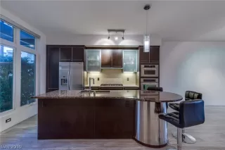 Photo #2: 2088893 Listing