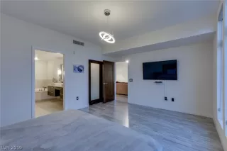 Photo #5: 2088893 Listing