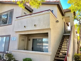 Photo #1: 2088898 Listing