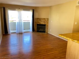 Photo #6: 2088898 Listing