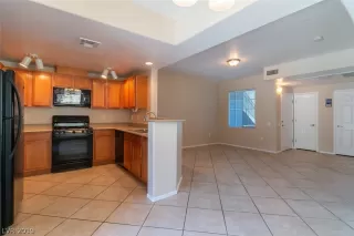 Photo #3: 2088901 Listing 