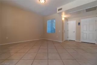 Photo #5: 2088901 Listing 