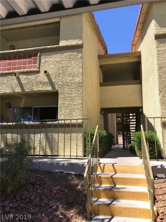 MLS: 2088934 Condo For Sale