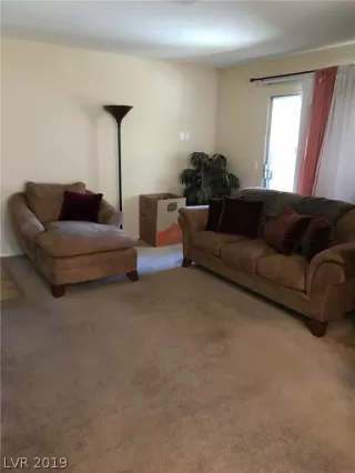 Photo #3: 2088934 Listing 