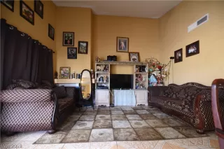 Photo #2: 2088979 Listing