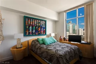 Photo #5: 2088997 Listing