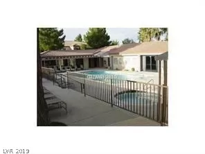 Photo #4: 2089012 Listing